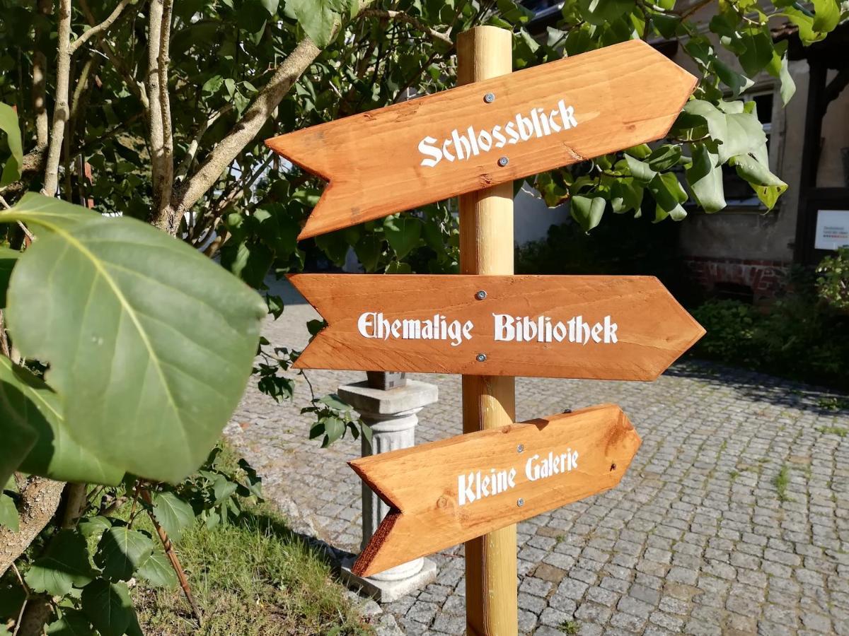 Ehemalige Bibliothek Apartment Fuer 2 Mit Kueche Kamin Netflix Parken Und Hofladen Steinhofel Esterno foto